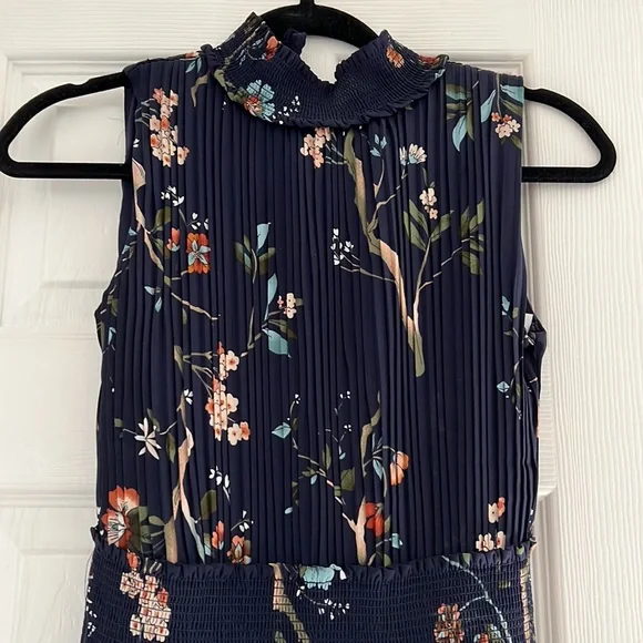 FLORAL DRESS - Picture 2 of 9